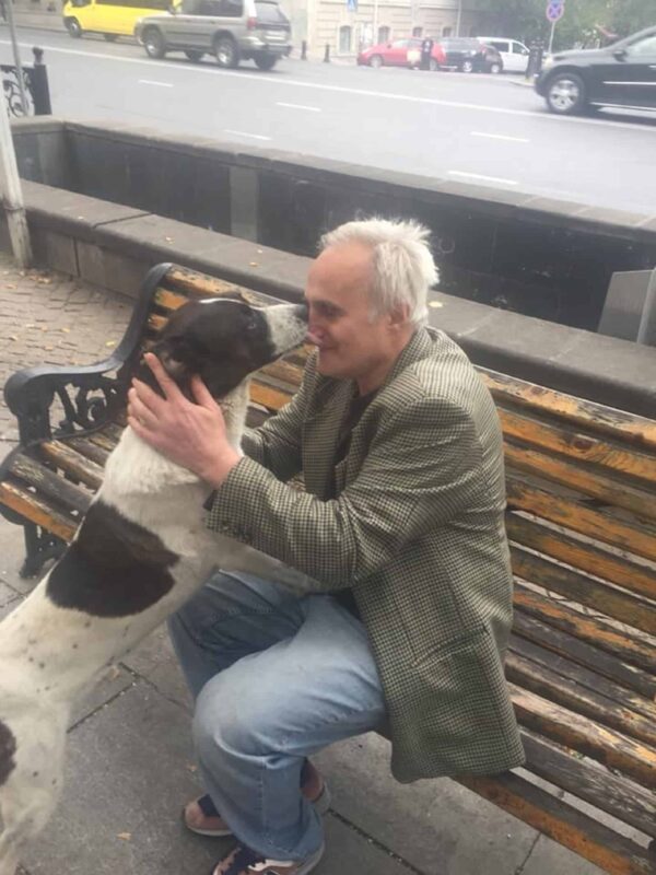 Lost and Found: The Unbelievable Tale of a Man and His Dog Reunited After Years-5